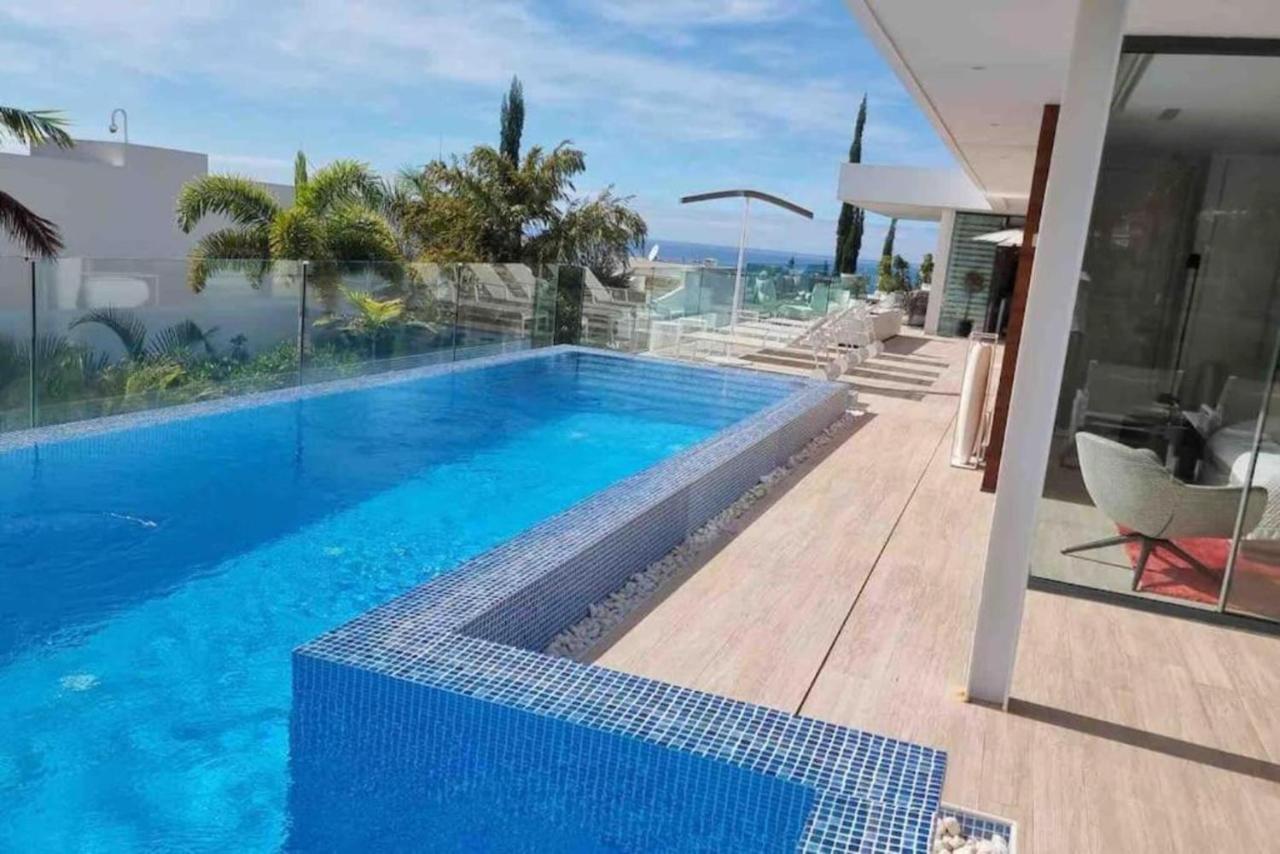Luxury Villa Rebeka - Heated Pool And Jacuzzi Costa Adeje  Exterior photo