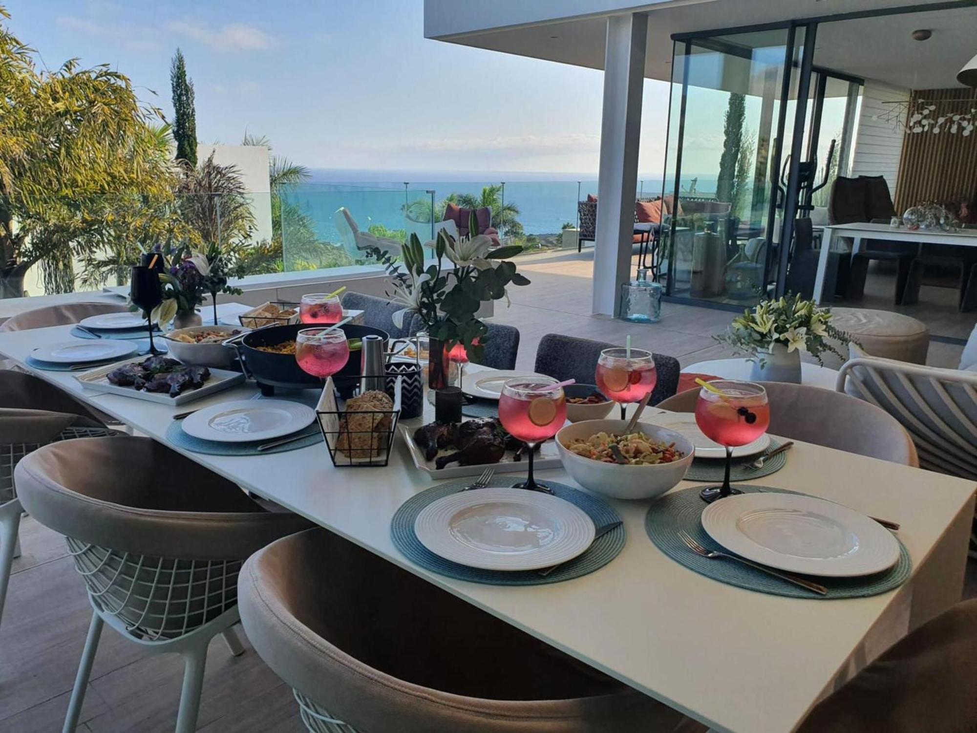 Luxury Villa Rebeka - Heated Pool And Jacuzzi Costa Adeje  Exterior photo