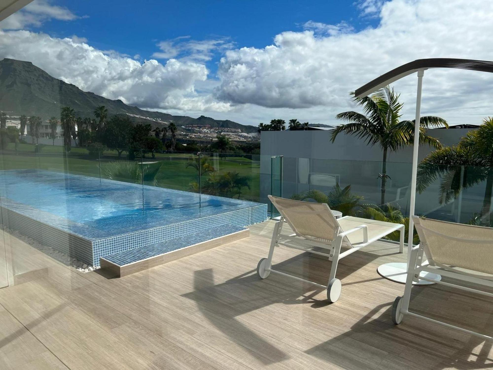 Luxury Villa Rebeka - Heated Pool And Jacuzzi Costa Adeje  Exterior photo